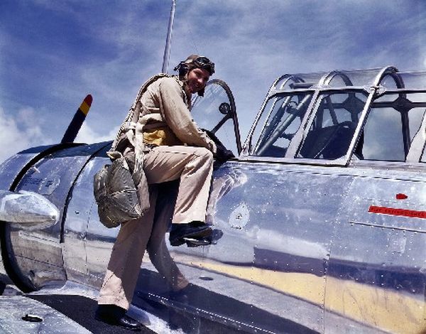 Colorized WWII USA Photos (41 pics)