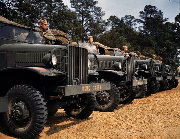 Colorized WWII USA Photos (41 pics)