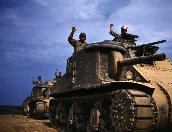 Colorized WWII USA Photos (41 pics)