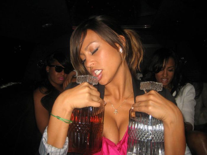 Girls Have Fun (73 pics)