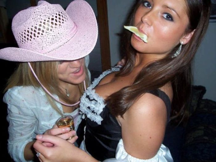 Girls Have Fun (73 pics) Girls Have Fun (73 pics)