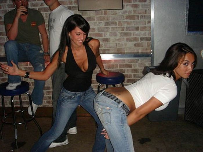 Girls Have Fun (73 pics)