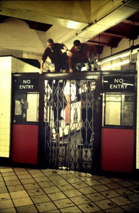 London Underground in 1980's (35 pics)