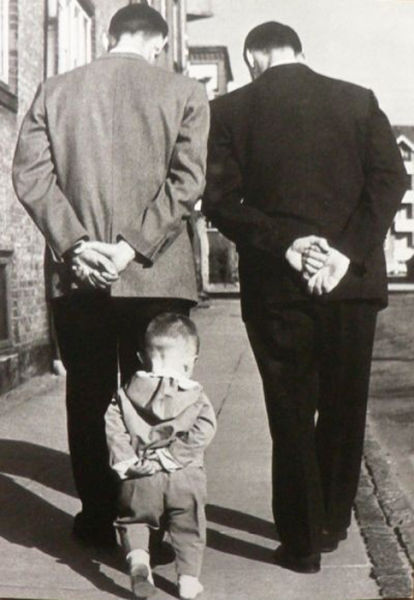 Like Father Like Son (34 pics)