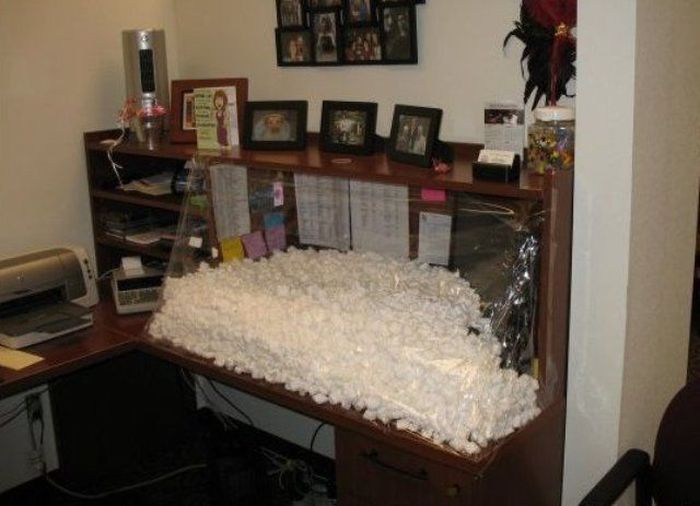 Office Pranks (40 pics)