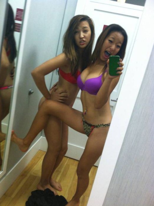 Sexy Asian Girls (25 pics)