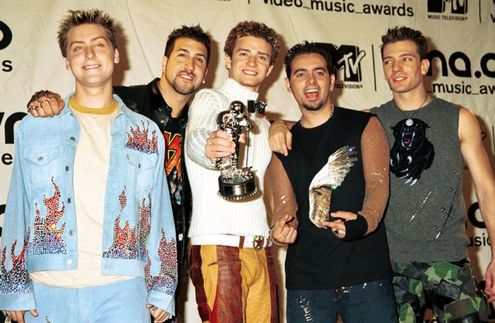 Photos from 2000 VMAs (57 pics)