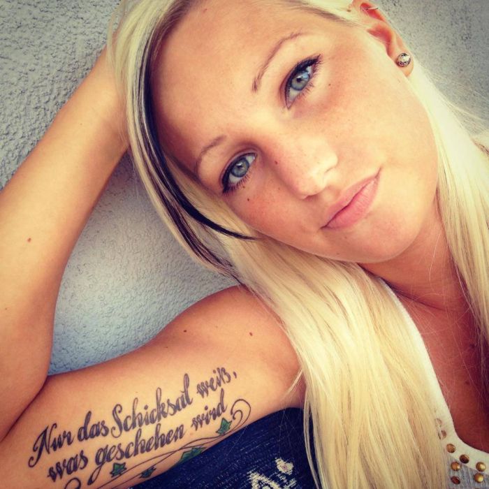 Tattoo Girls (40 pics)