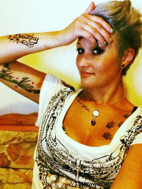 Tattoo Girls (40 pics)