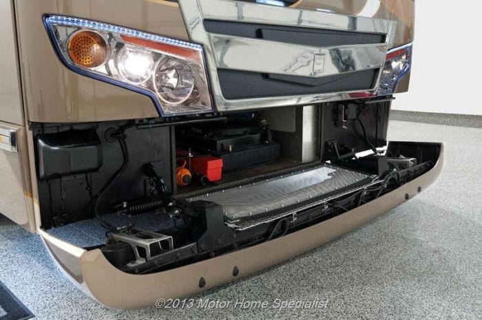 Luxury Motorhome "The Oasis" (126 pics)