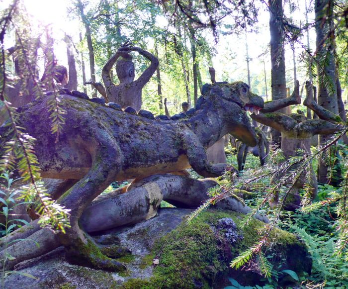 Creepy Forest in Finland (56 pics)