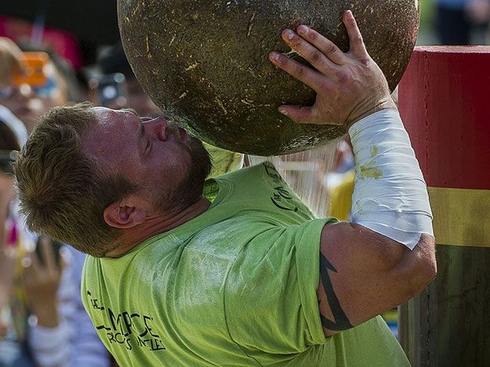 Brian Shaw is World's Strongest Man once again. 