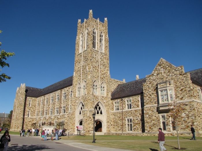 College Campuses That Looks Like Hogwarts (22 pics)