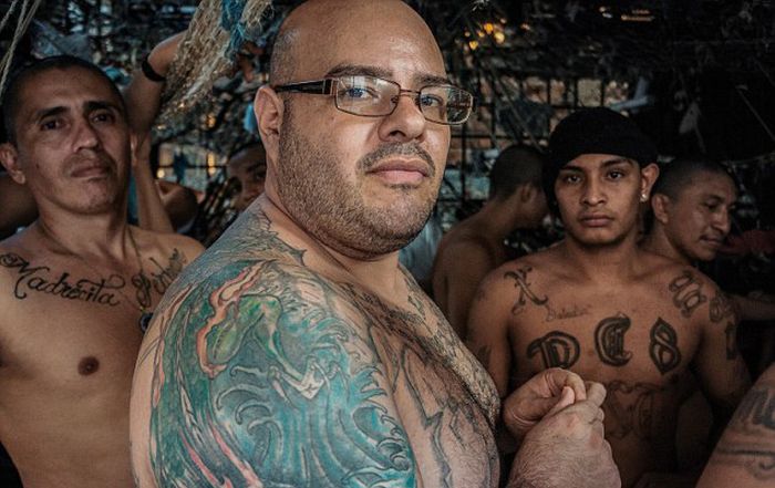 Prison in El Salvador (15 pics)
