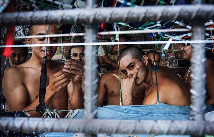 Prison in El Salvador (15 pics)