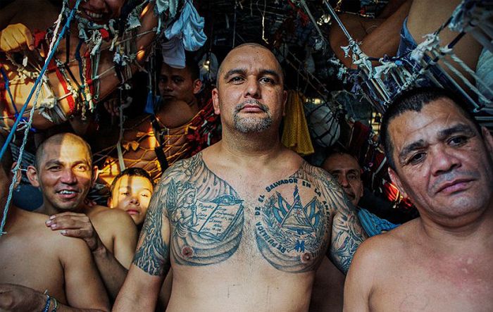 Prison in El Salvador (15 pics)