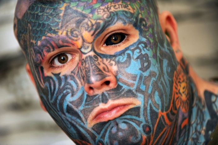 Tattoo Freak (18 pics)