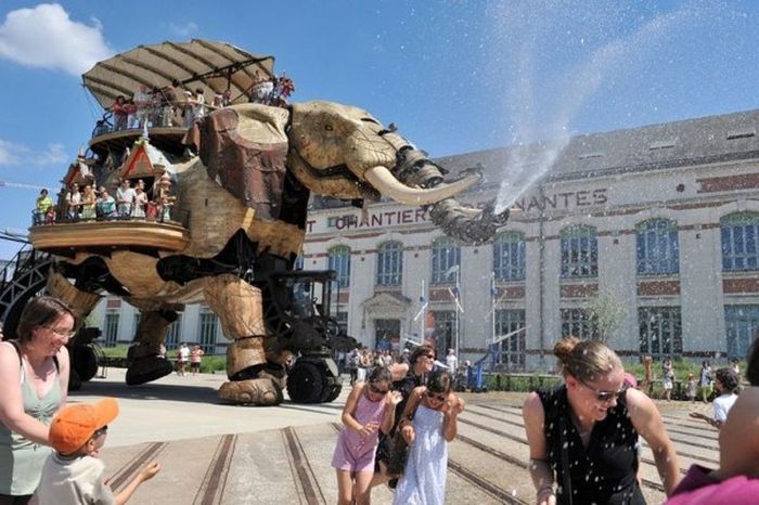 Monsters & Machines of the Isle of Nantes (20 pics)