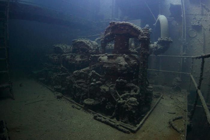 Chuuk Lagoon is the Largest Graveyard Of Ships (45 pics)