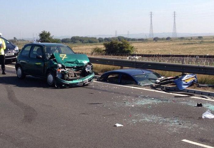 Massive Car Crash in the UK (55 pics)