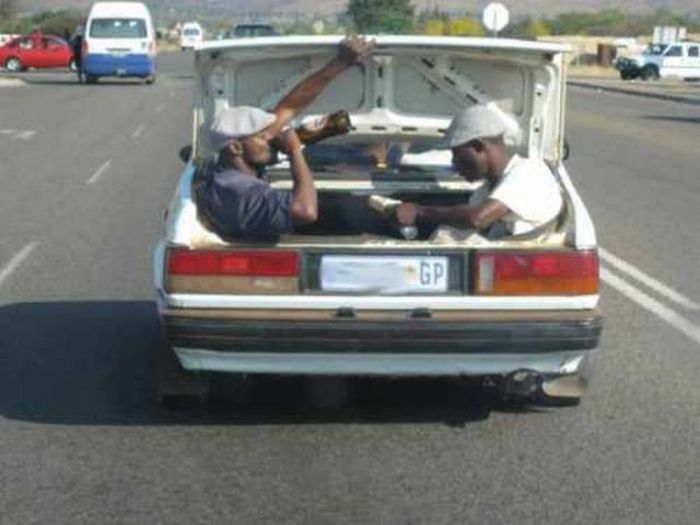 Funny and Odd Things Spotted on the Road (87 pics)