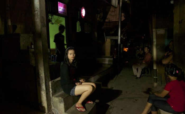Brothels of Jakarta (16 pics)