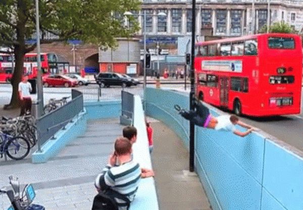 Fail GIFs (31 gifs)