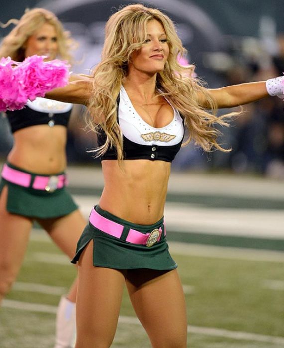 Sexy Cheerleaders (64 pics)