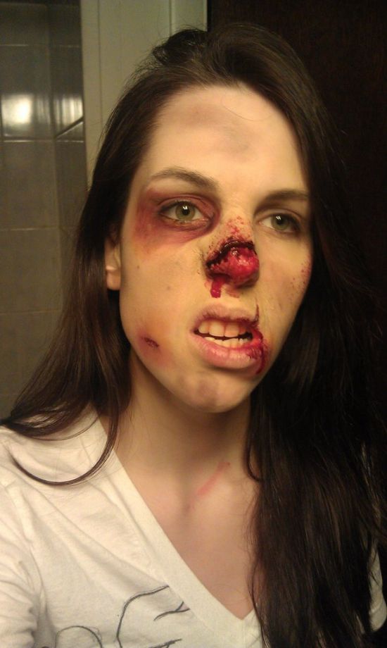 This Girl is Good at Makeup (9 pics)