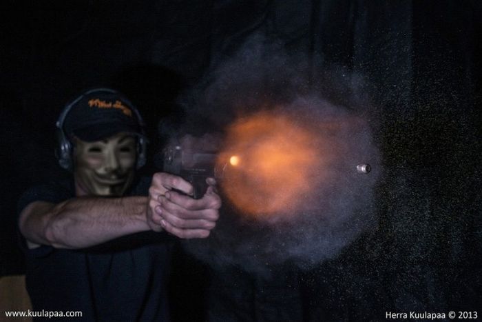 Gun Shots in Slow Motion (35 pics)