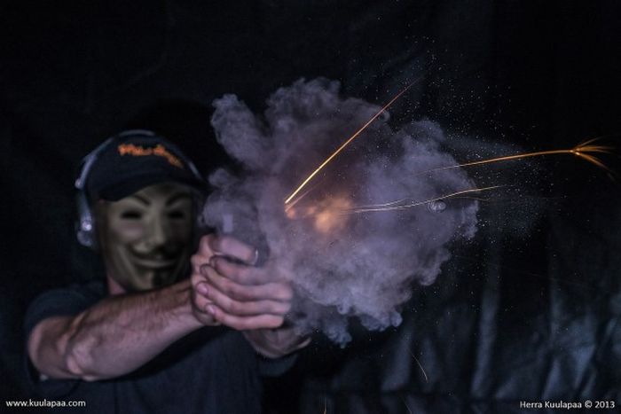 Gun Shots in Slow Motion (35 pics)