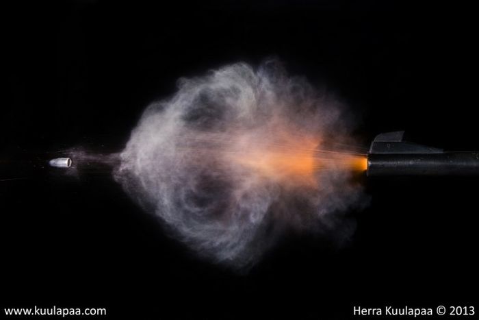 Gun Shots in Slow Motion (35 pics)