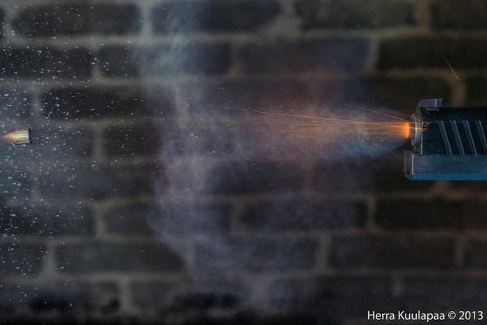 Gun Shots in Slow Motion (35 pics)