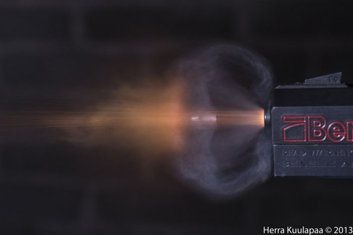 Gun Shots in Slow Motion (35 pics)