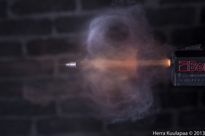 Gun Shots in Slow Motion (35 pics)