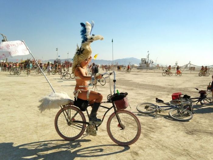 The Costumes of the Burning Man 2013 (44 pics)