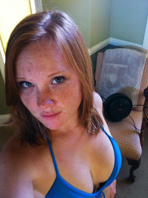 Cute and Sexy Redheads (40 pics)