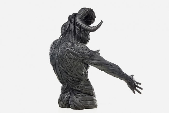 Sculptures Made Out of Old Tires (46 pics)