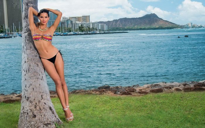 Raica Oliveira in Bikini (31 pics)