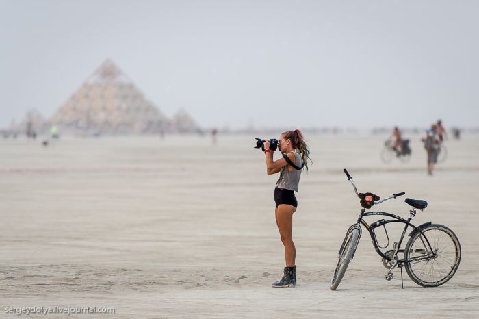 The Vehicles of Burning Man 2013 (39 pics)