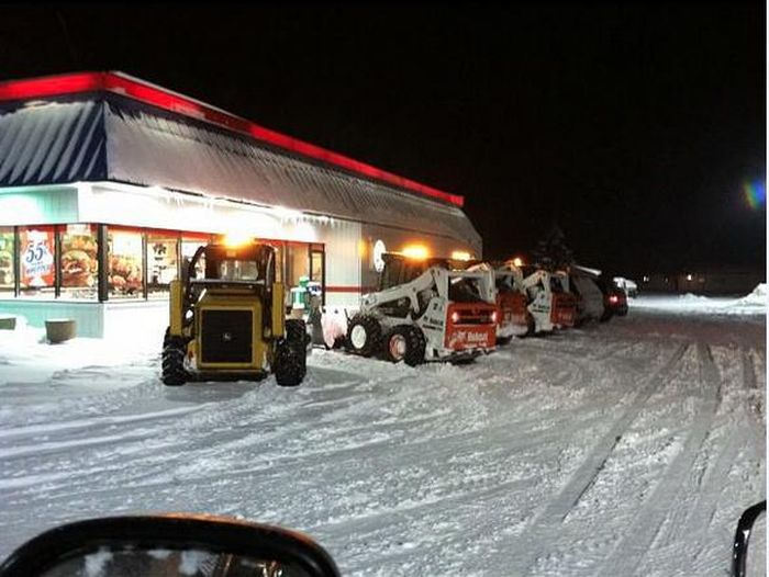 Welcome to Canada (22 pics)