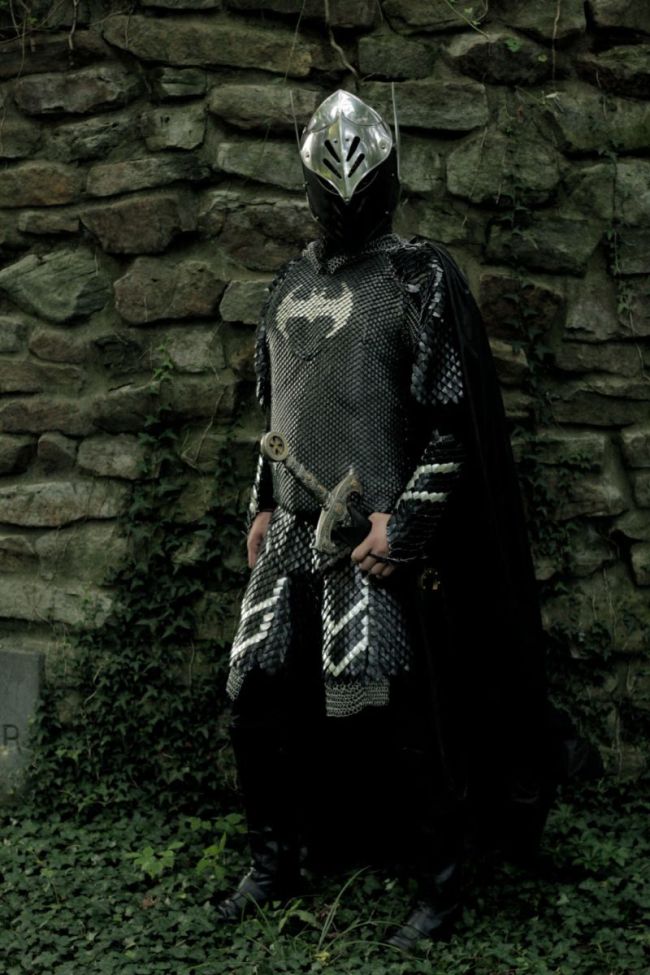 Dark Knight Armor (5 pics)