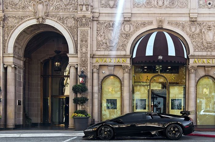 High Life (38 pics)