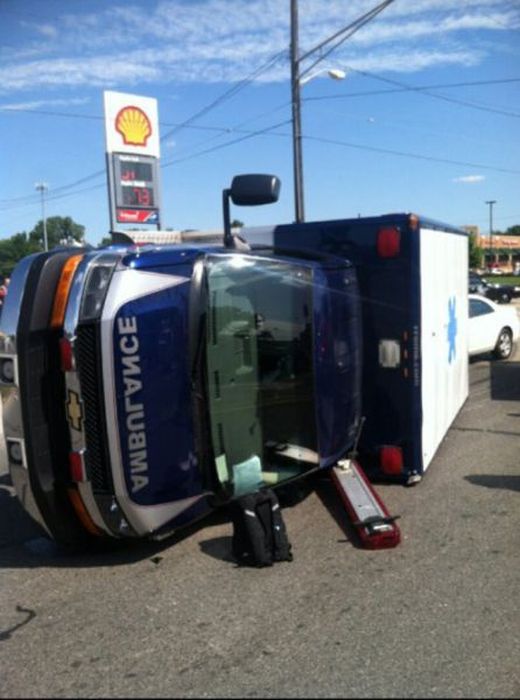 Problems with Vehicles (39 pics)