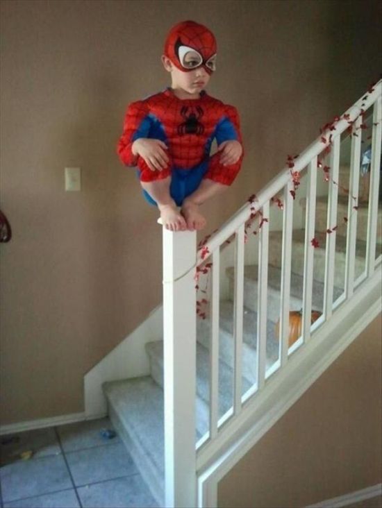 Kids Doing Weird Things (20 pics)