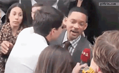 Awkaward Kisses (30 pics)