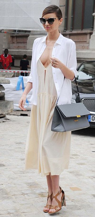 Miranda Kerr Has the Sexiest Dress Ever (6 pics)