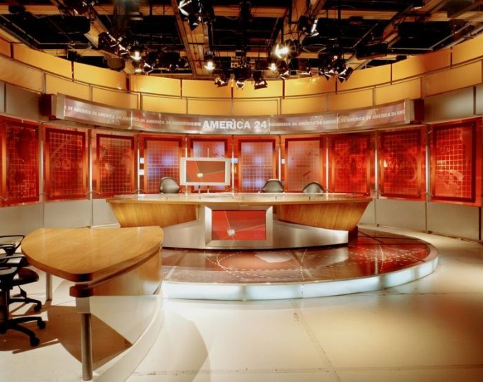 TV Studios Around the World (20 pics)