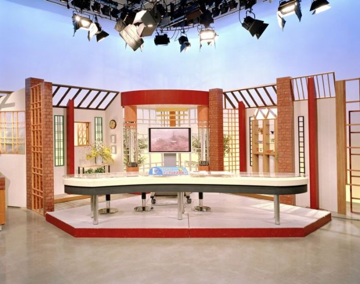 TV Studios Around the World (20 pics)