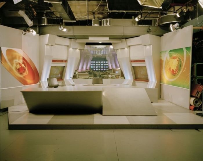 TV Studios Around the World (20 pics)